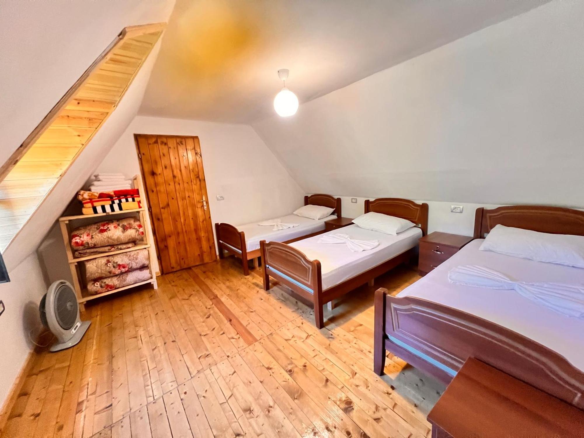 Guest House Gjelaj Theth Εξωτερικό φωτογραφία